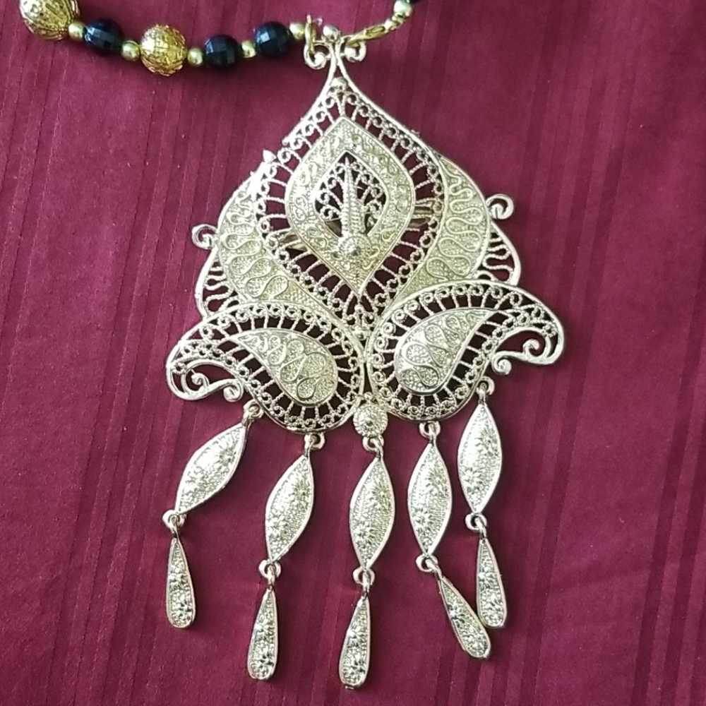 Necklaces - Picture 2 of 4